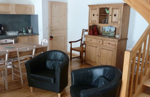 Lacoux House | The Cottage Bertinière south of the Jura, to 1am. Lyon, Geneva, Annecy .
