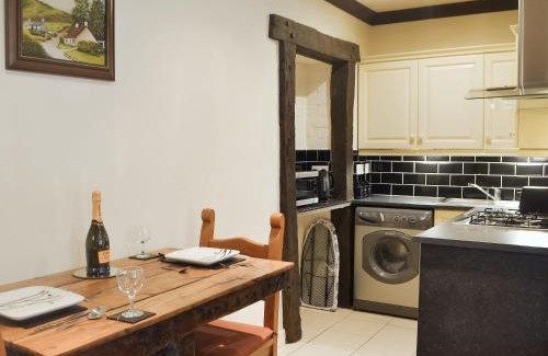 Newbridge House | The Cottage