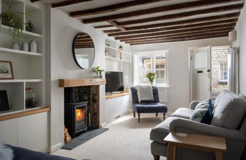 Cirencester House | The Cottage