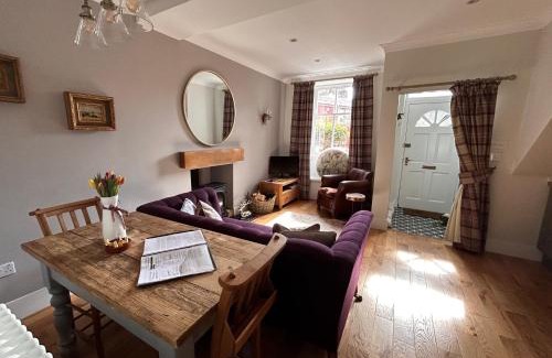 Dunblane House | The Cottage