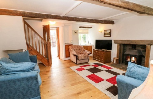 Hayfield House | The Cottage