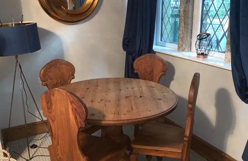 Oldham House | The Cottage, Grotton Hall, Lydgate, Saddleworth