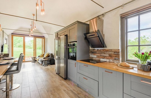 Cranleigh Cottage | The Cottage High Wykehurst End