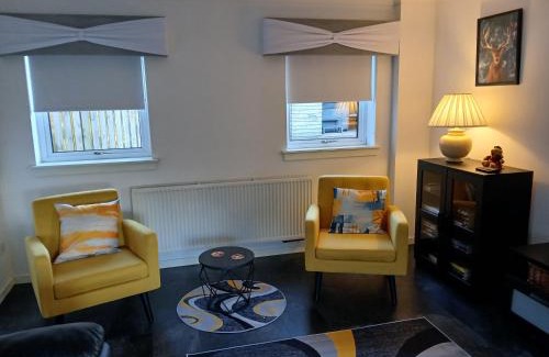 Coatbridge House | The Cottage - Hot Tub - nr Glasgow - self check-in