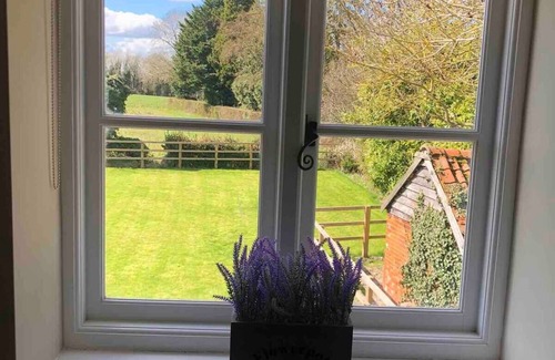 Halstead House | The Cottage in the quiant village of Birdbrook