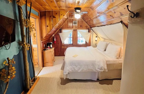 Sunnyside Hotel | The Cottage Inn