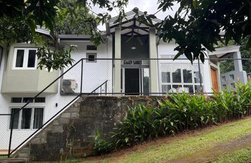 Sirimalwatta House | The Cottage Kandy