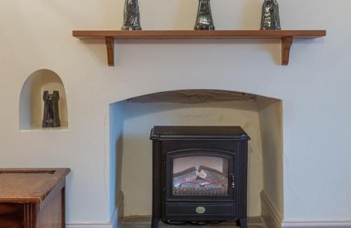 Ebbesborne Wake House | The Cottage Marshwood Farm
