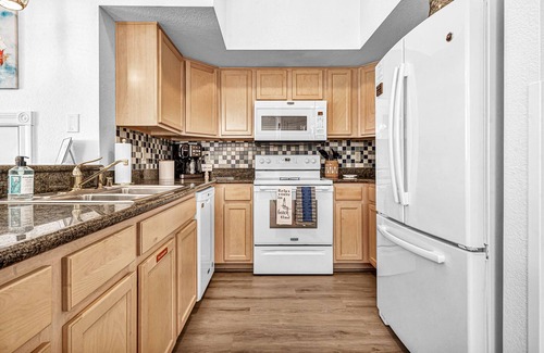 Sheboygan Condo | The Cottage - Newly Renovated Beachfront Condo on Lake Michigan