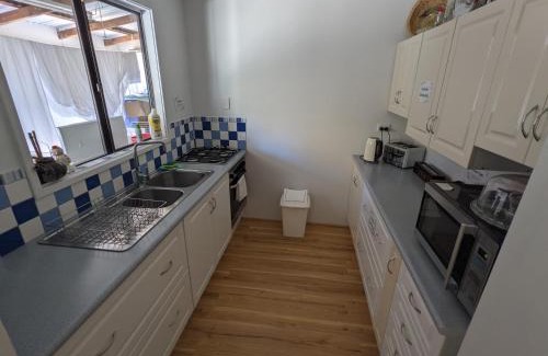 Serpentine-Jarrahdale Bed & Breakfast | The Cottage on George Street