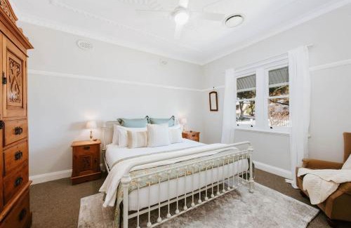 Central Mudgee House | The Cottage on Lawson - Heritage Elegance in Mudgee