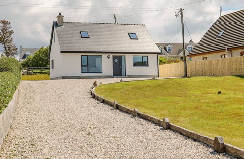 Brinlack House | THE COTTAGE, pet friendly, with open fire in Derrybeg, County Donegal