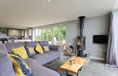 Saint Briavels Cottage | THE COTTAGE, pet friendly, character holiday cottage in St Briavels