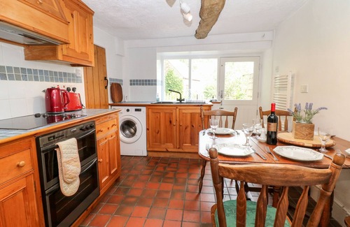 Hayfield Cottage | THE COTTAGE, pet friendly, character holiday cottage in Hayfield