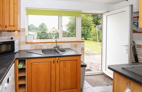 Kilham Cottage | THE COTTAGE, pet friendly, character holiday cottage in Kilham
