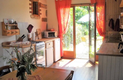 Ploezal Cottage | The Cottage Sleeps 4 (1 Bedroom)