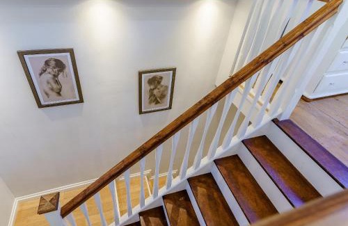 Neath House | The Cottage-Uk32854