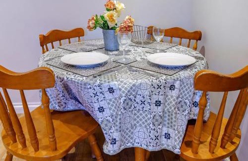 Neath House | The Cottage-Uk32854