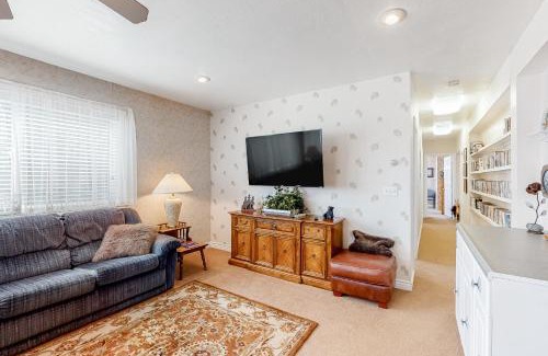 Cascade House | The Cottage