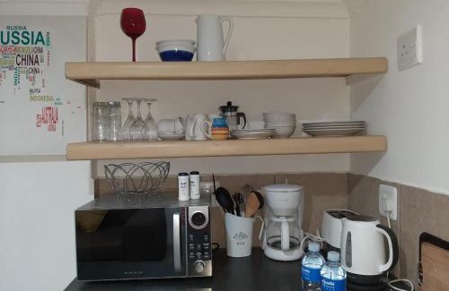 Grahamstown Apartment | The Cottage
