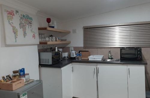 Grahamstown Apartment | The Cottage