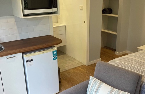 Woollamia Apartment | The Cottagennewly Renovated, Clean Studio Completely Separate From Main House