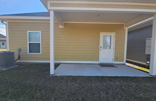 Midland City Cottage | The Cottages 2 2BR2BA Dothan Pet Friendly Gorgeous Pool, Pickle Ball court, Gym