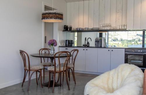 Lake Hayes Villa | The Cottages at Lake Hayes
