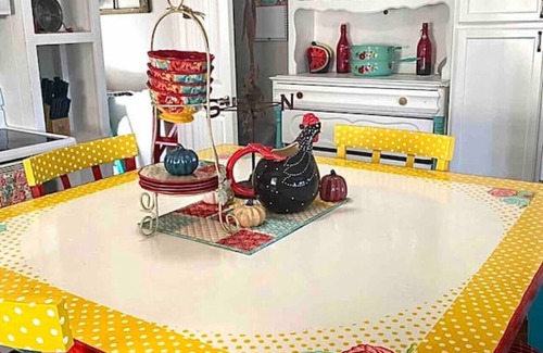 Price Cottage | The Cottages on Carbon Avenue: Two Airbnbs in One