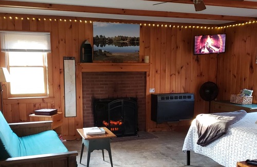 Whitefield Cabin | The Cottages On Mirror Lake