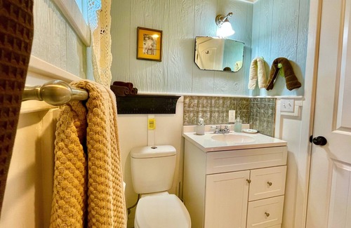 Dripping Springs Other | The Country House- 2 Bedroom/2 Bathroom