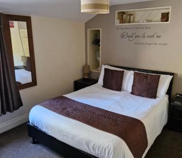 Thrapston Bed & Breakfast | The Court House Inn