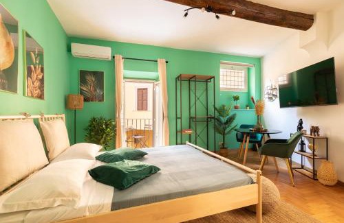 Rione III Colonna Apartment | The Court Piazza di Spagna