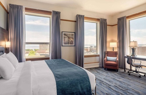 Thunder Bay Hotel | The Courthouse Hotel, an Ascend Collection Hotel