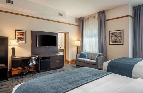 Thunder Bay Hotel | The Courthouse Hotel, an Ascend Collection Hotel
