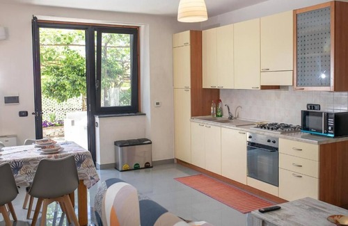 San Lazzaro House | The Courtyard/2-Bedroom House