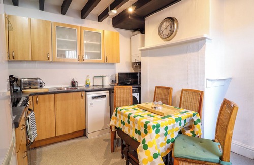 Llangollen Cottage | THE COURTYARD COTTAGE, pet friendly, with a garden in Llangollen