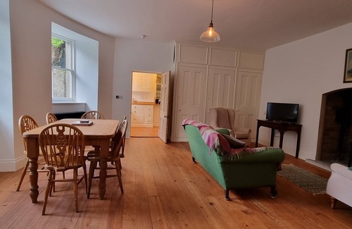 Strangford Apartment | The Courtyard, Strangford - Lovely Large Apartment