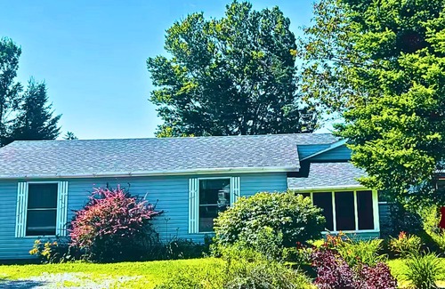 Canal Cottage | The Cove House - Cozy Coastal Getaway for Relaxation, 5mins from New River Beach