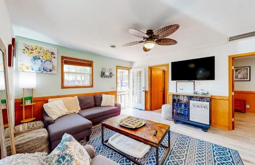 Eagle Rock House | The Cove - Main House