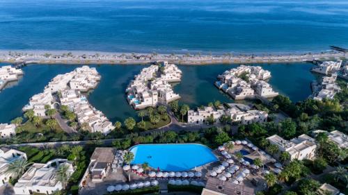 Ras Al Khaimah Resort | The Cove Rotana Resort - Ras Al Khaimah