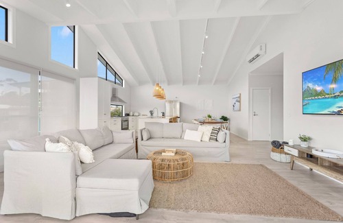 Black Head House | The Cove - Stunning, Ocean View Beach House!