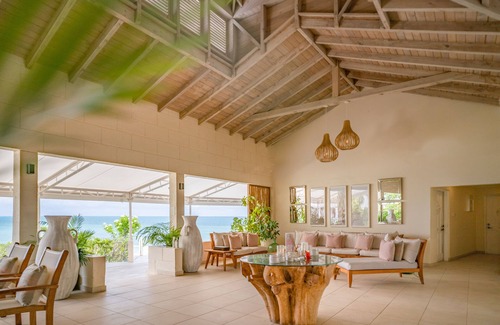 Dickenson Bay Hotel | The Cove Suites at Blue Waters Resort and Spa