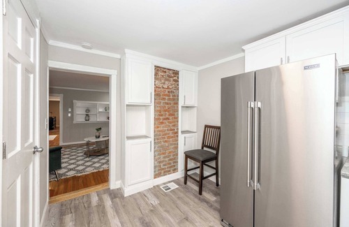 Latonia House | The Covington Cottage – Modern 2 BDR Charmer