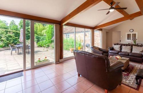 Banningham House | The Cow Barn - Norfolk Cottage Agency