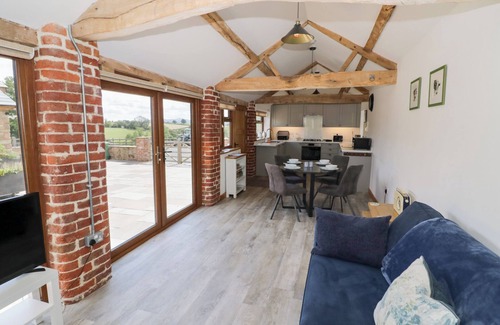 Bringsty House | THE COW SHED, pet friendly, character holiday cottage in Bromyard