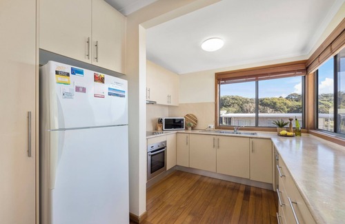 Valla Beach House | The Cowrie House – Coastal Bliss at Beautiful Valla Beach