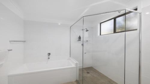 Valla Beach House | The Cowrie House - Ocean Views, Village, Surf