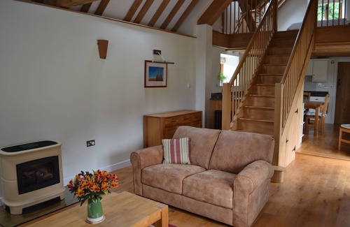 Angelbank House | The Cowshed, a tranquil retreat in the heart of rural Shropshire.