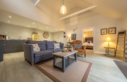 Woodbridge House | The Cowshed at Green Valley Farm, Ubbeston